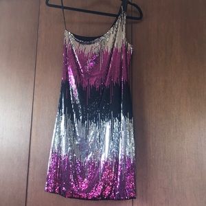 Very fun and flirty sparkle dress!